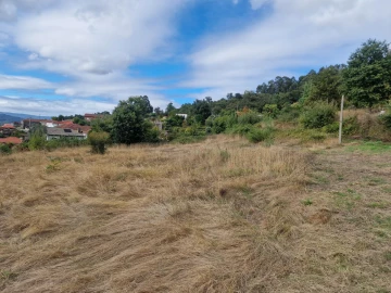 Terreno para Venda em Vila Verde e Barbudo