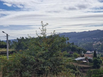 Terreno para Venda em Vila Verde e Barbudo