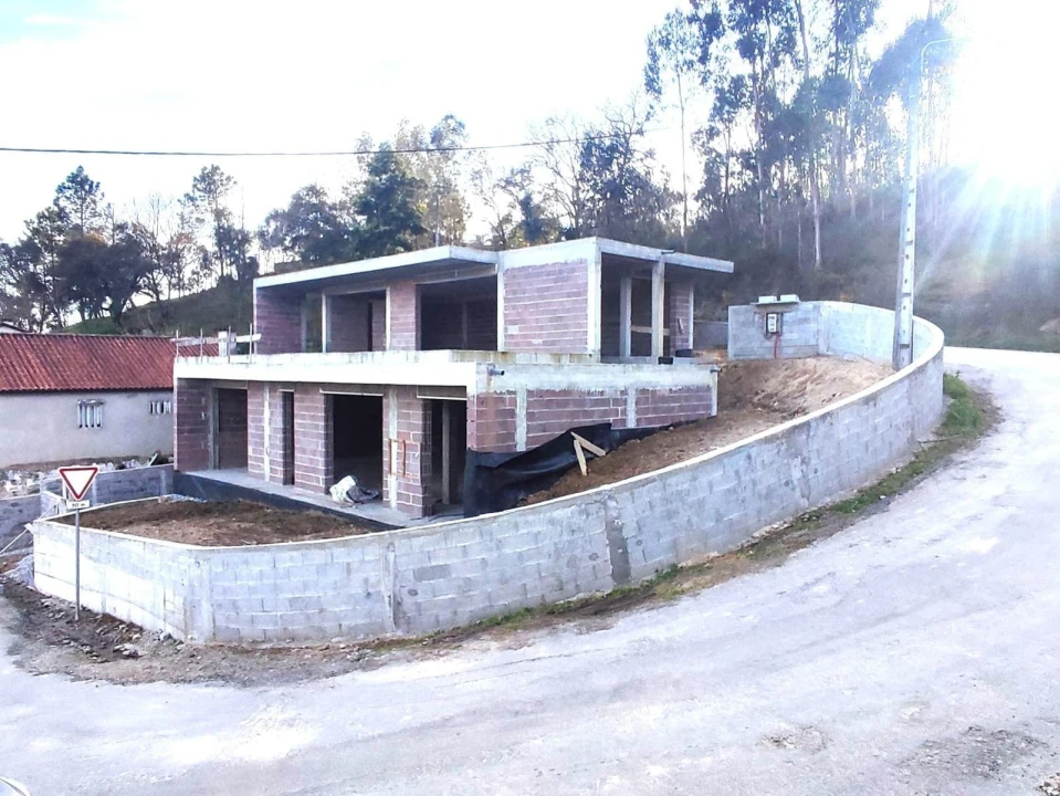 Moradia T3 para Venda em Gême Foto 2