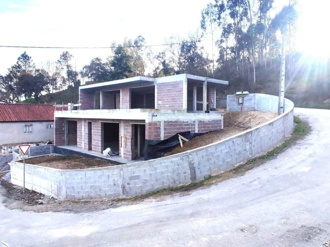 Moradia T3 para Venda em Gême Foto 2