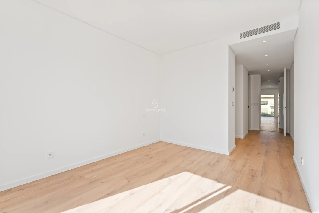 Apartamento T4 para Venda em Carcavelos e Parede Foto 12