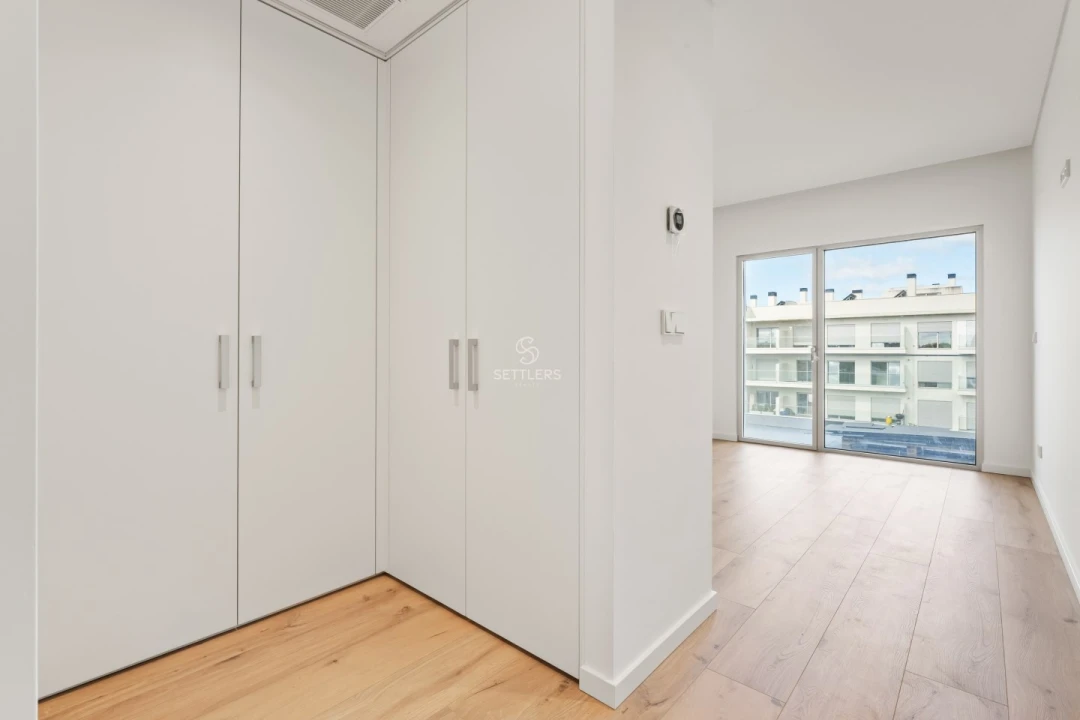 Apartamento T4 para Venda em Carcavelos e Parede Foto 22