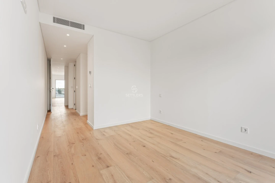 Apartamento T4 para Venda em Carcavelos e Parede Foto 23