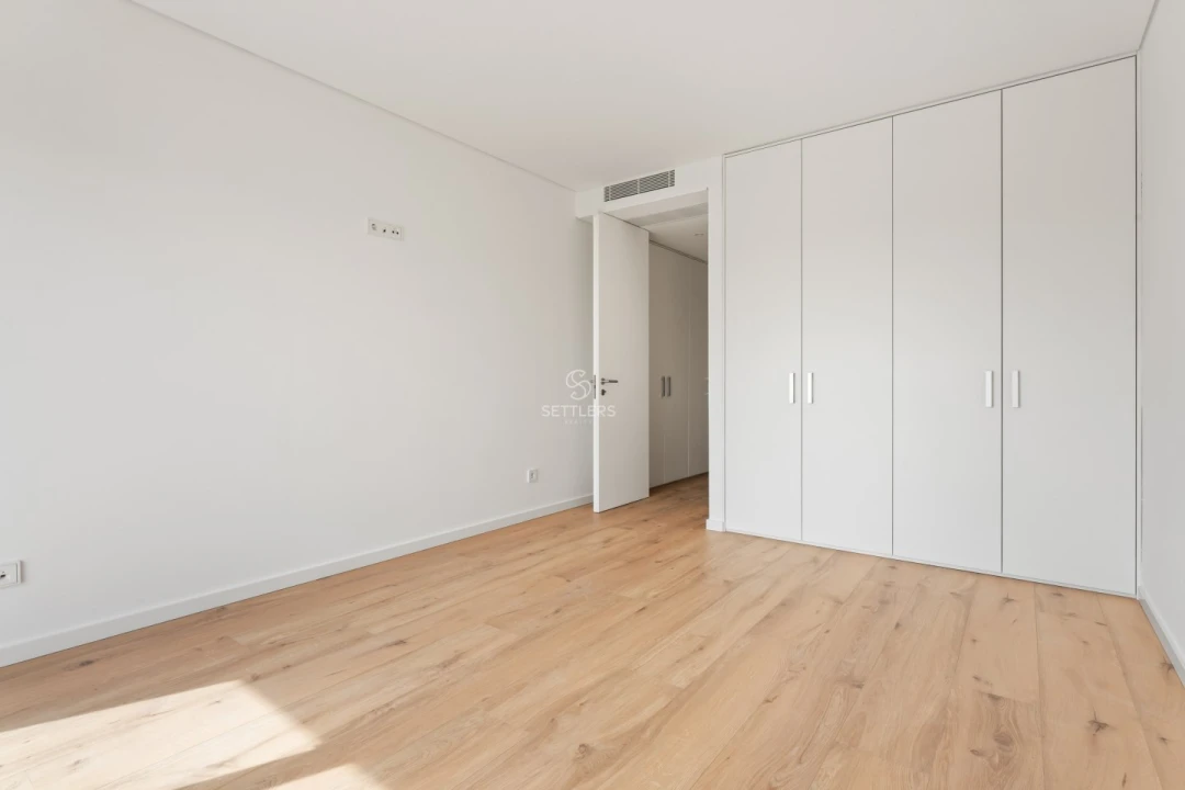 Apartamento T4 para Venda em Carcavelos e Parede Foto 20