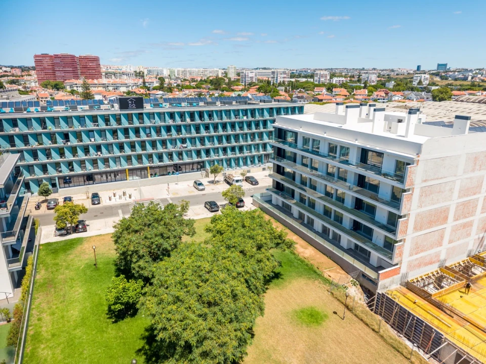 Apartamento T4 para Venda em Carcavelos e Parede Foto 33