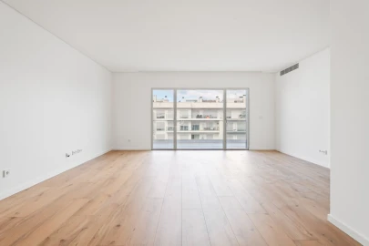 Apartamento T4 para Venda em Carcavelos e Parede