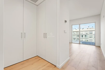 Apartamento T4 para Venda em Carcavelos e Parede