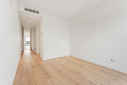 Apartamento T4 para Venda em Carcavelos e Parede