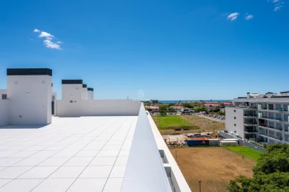 Apartamento T4 para Venda em Carcavelos e Parede