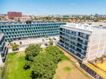 Apartamento T4 para Venda em Carcavelos e Parede