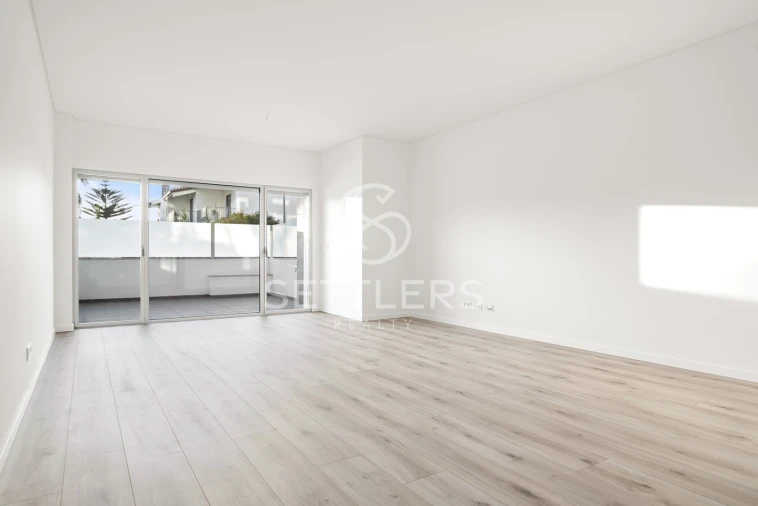 Apartamento T4 para Venda em Carcavelos e Parede Foto 5