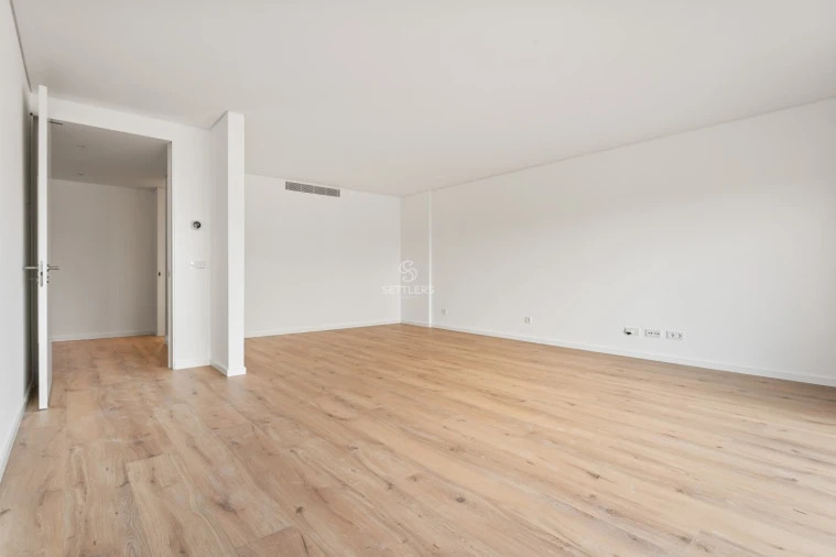 Apartamento T4 para Venda em Carcavelos e Parede Foto 4