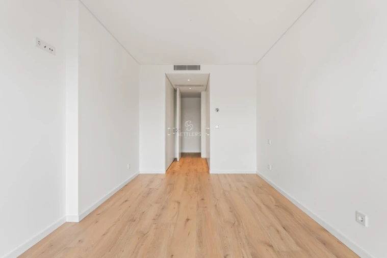 Apartamento T4 para Venda em Carcavelos e Parede Foto 18