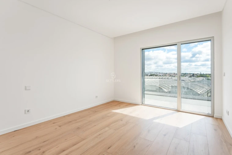 Apartamento T4 para Venda em Carcavelos e Parede Foto 19