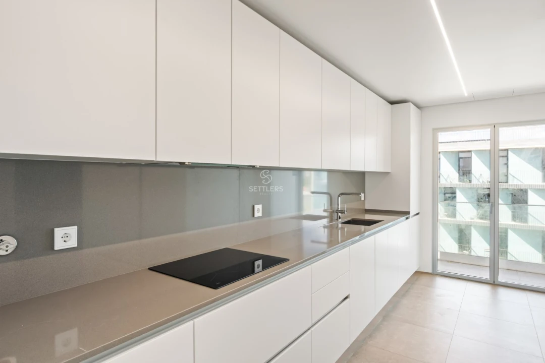 Apartamento T2 para Venda em Carcavelos e Parede Foto 5