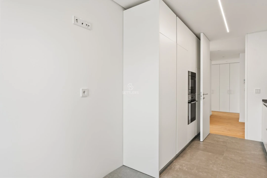 Apartamento T2 para Venda em Carcavelos e Parede Foto 7