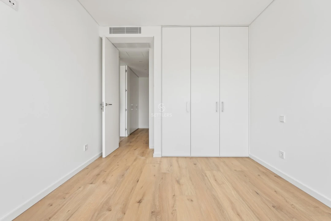 Apartamento T2 para Venda em Carcavelos e Parede Foto 14