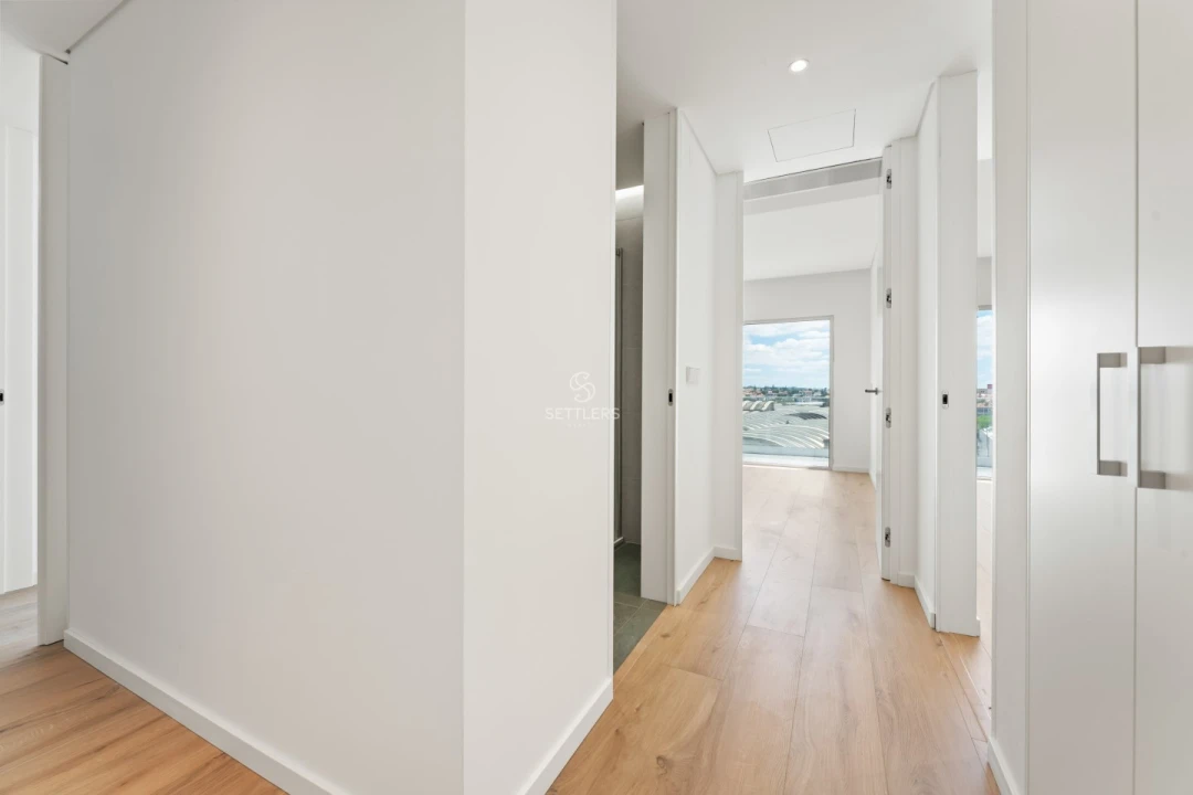Apartamento T2 para Venda em Carcavelos e Parede Foto 16
