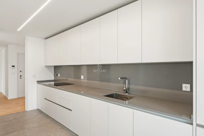 Apartamento T2 para Venda em Carcavelos e Parede