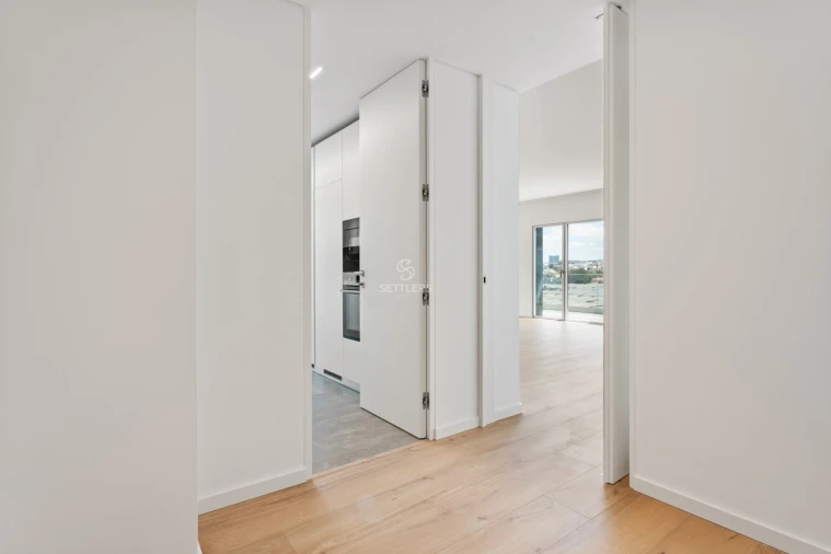 Apartamento T2 para Venda em Carcavelos e Parede Foto 8
