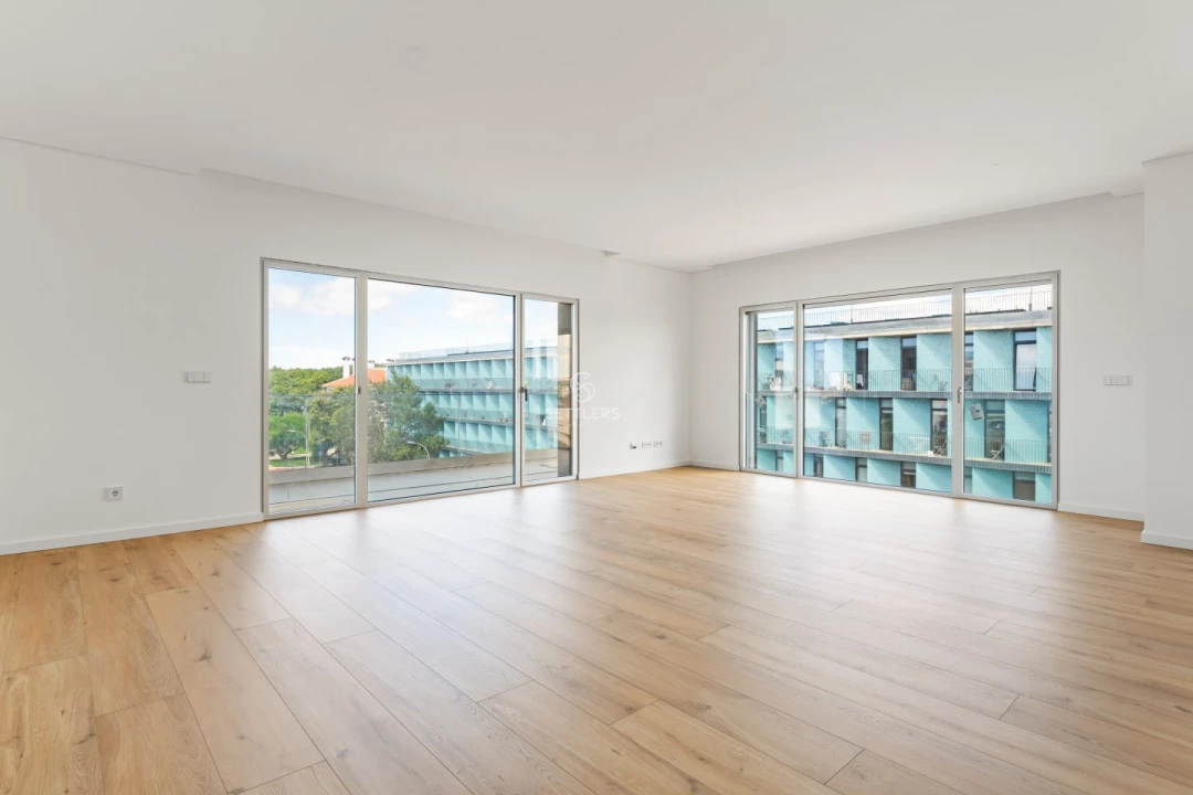 Apartamento T3 para Venda em Carcavelos e Parede Foto 1