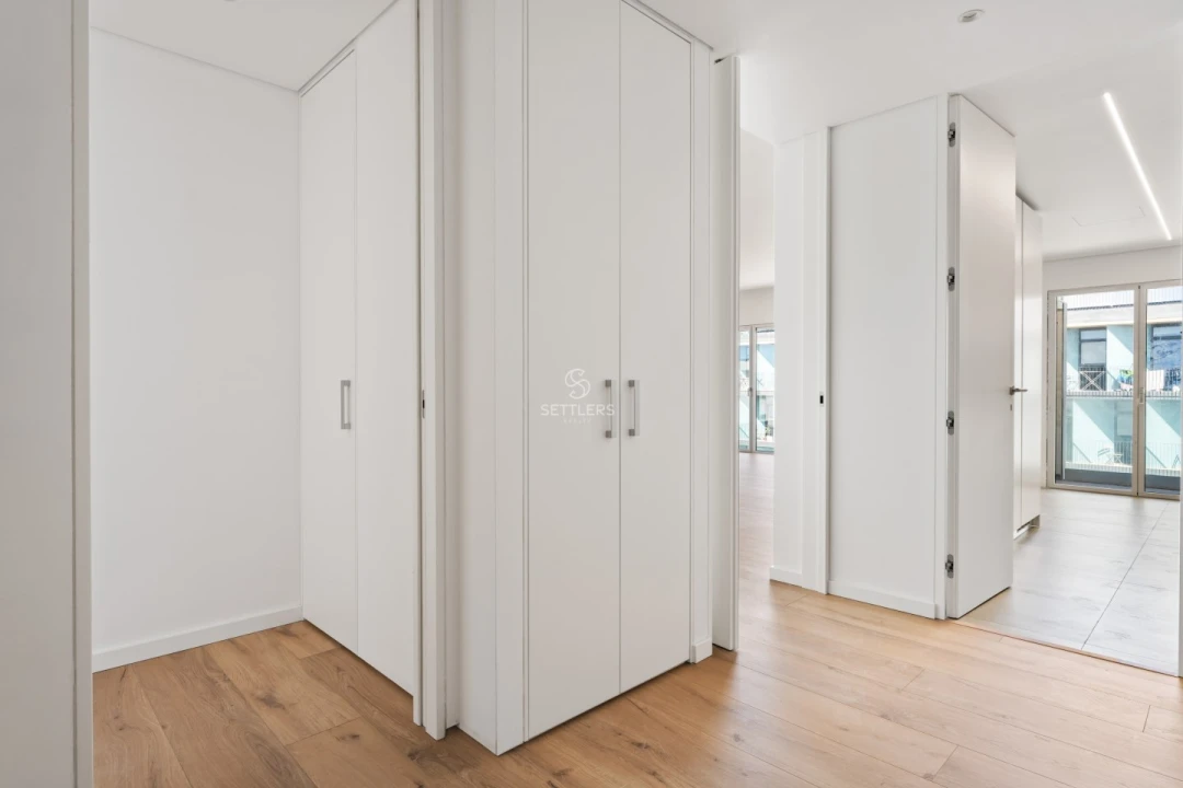 Apartamento T3 para Venda em Carcavelos e Parede Foto 10