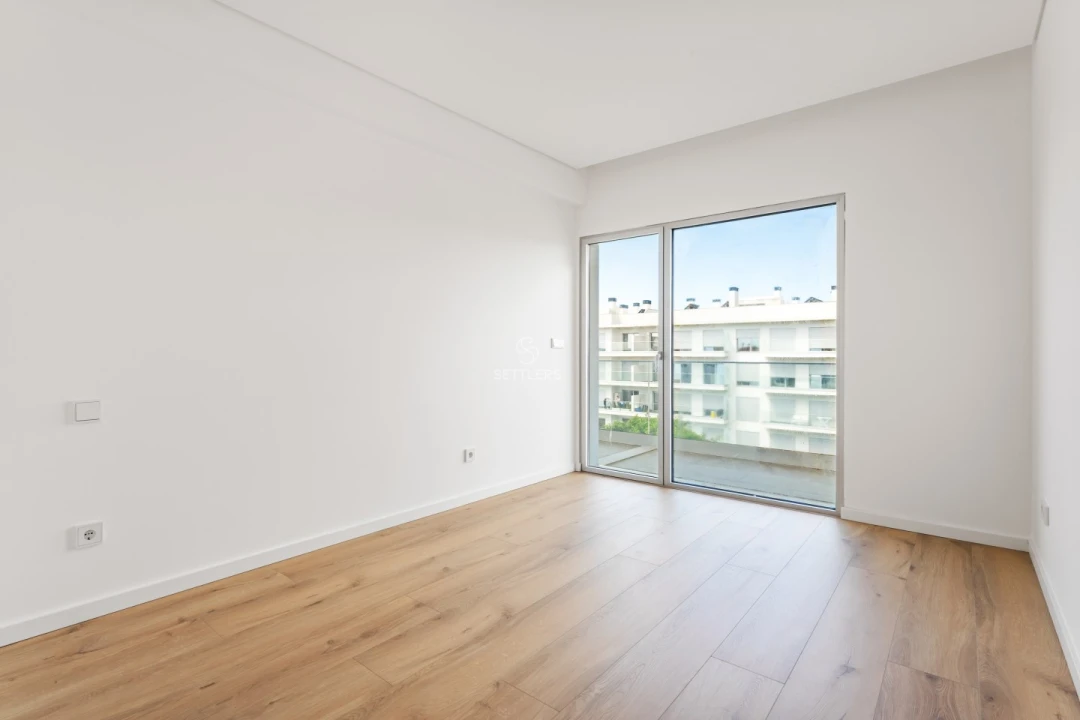 Apartamento T3 para Venda em Carcavelos e Parede Foto 12