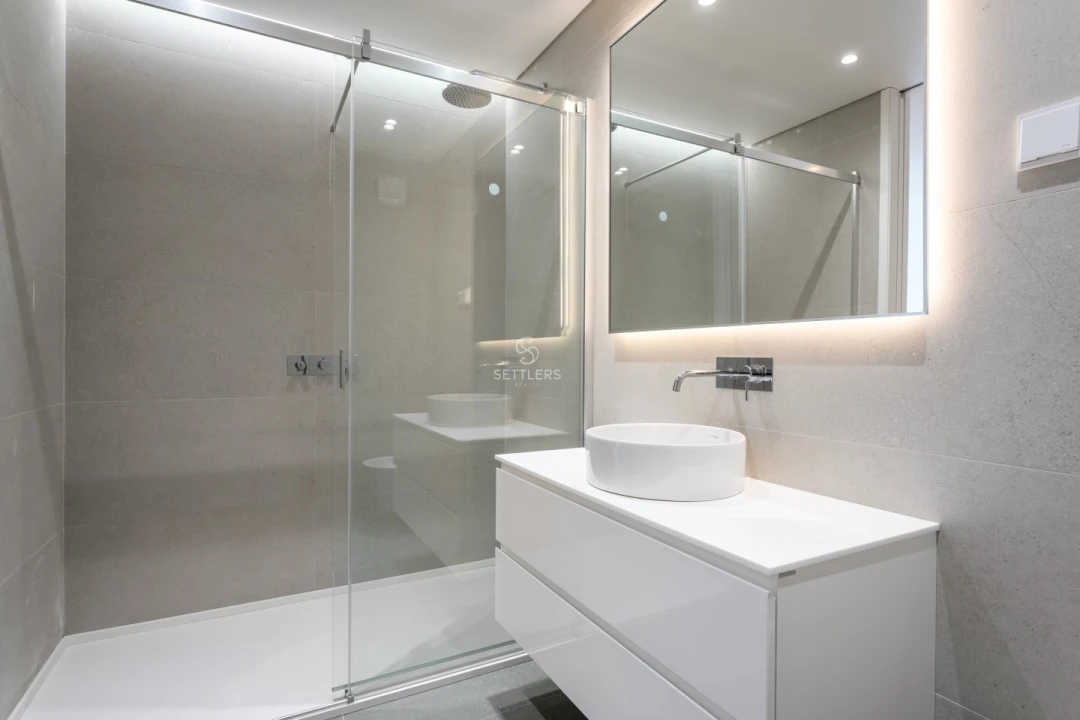 Apartamento T3 para Venda em Carcavelos e Parede Foto 14