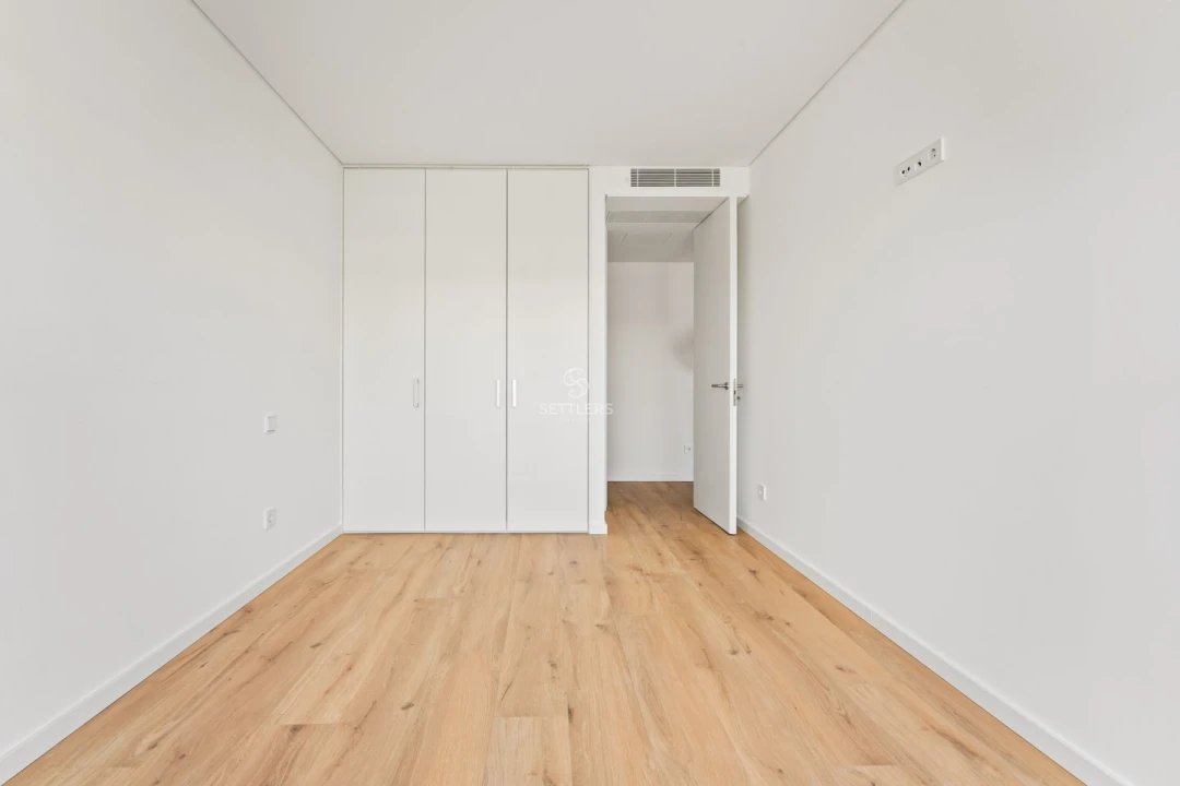 Apartamento T3 para Venda em Carcavelos e Parede Foto 16