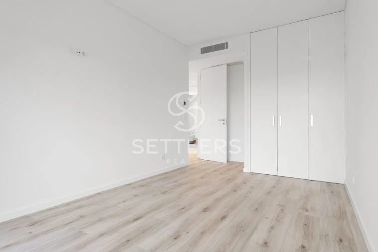 Apartamento T3 para Venda em Carcavelos e Parede Foto 9