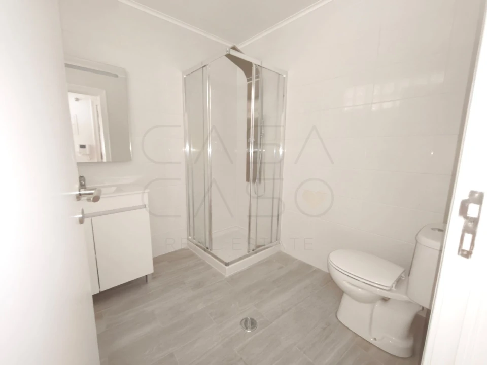 Prédio para Venda em União das Freguesias de Setúbal Foto 24