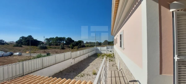 Moradia T3 para Venda em Sesimbra (Castelo)