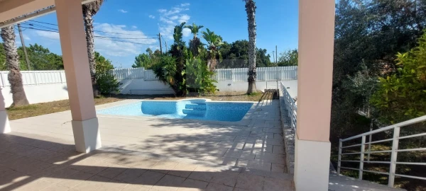 Moradia T3 para Venda em Sesimbra (Castelo)