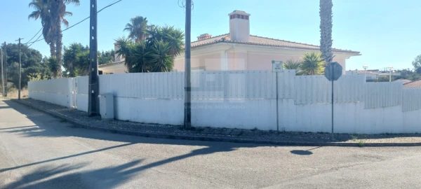 Moradia T3 para Venda em Sesimbra (Castelo)