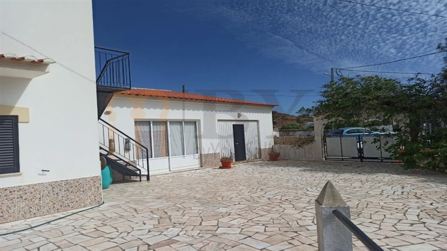 Moradia T3 para Venda em Castro Marim Foto 6