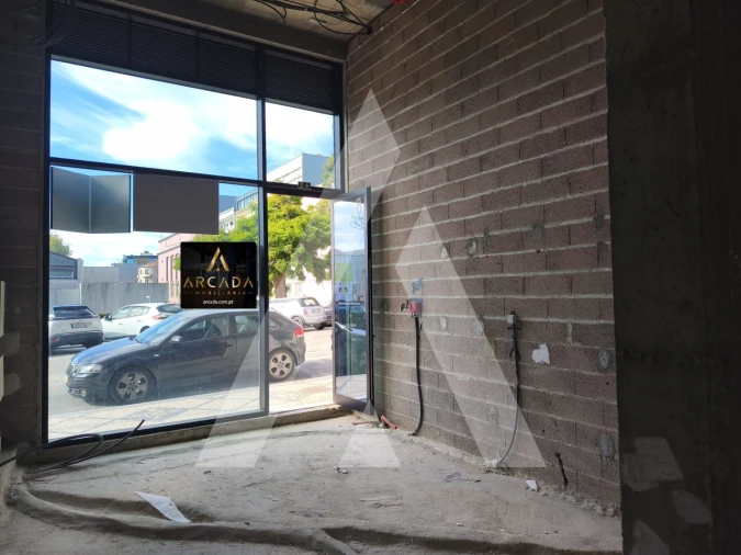 Loja para Arrendamento em Glória e Vera Cruz