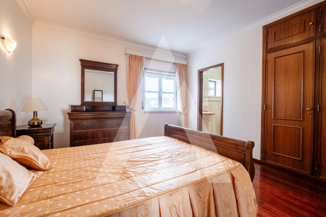 Apartamento T4 para Venda em São João Baptista e Santa Maria dos Olivais Foto 20