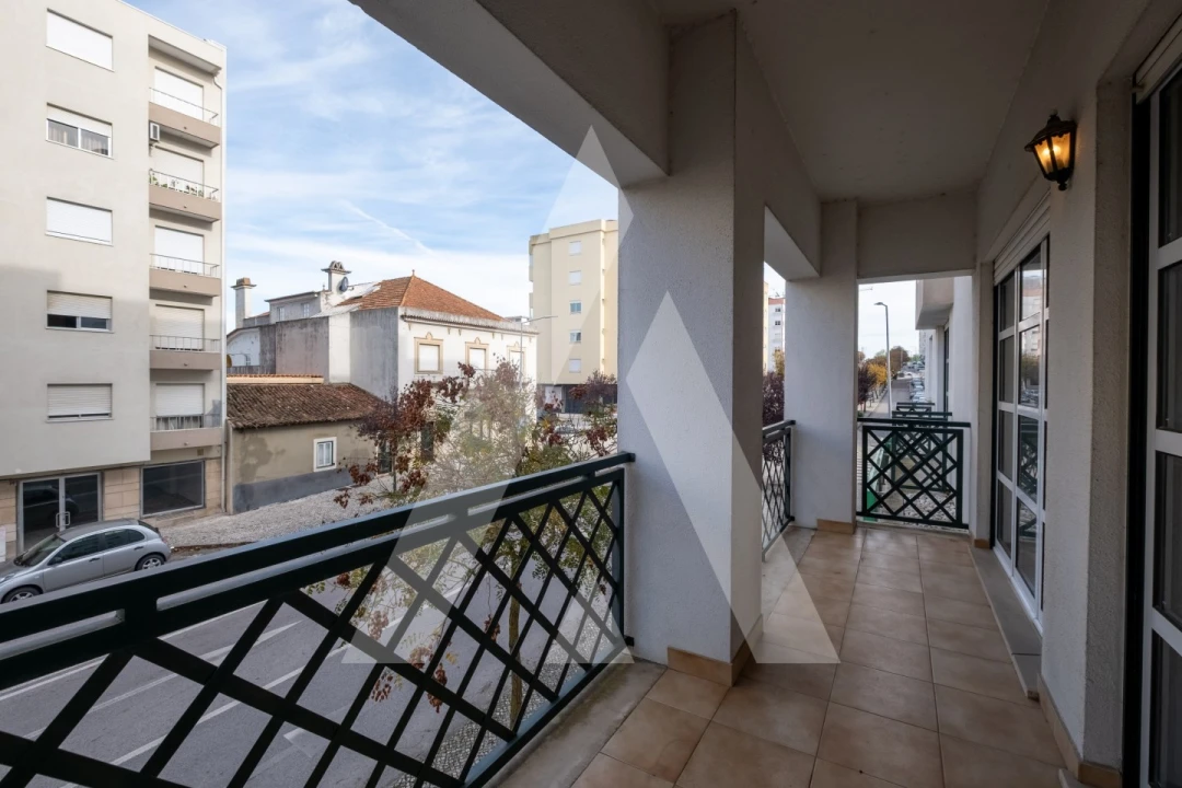 Apartamento T4 para Venda em São João Baptista e Santa Maria dos Olivais Foto 31