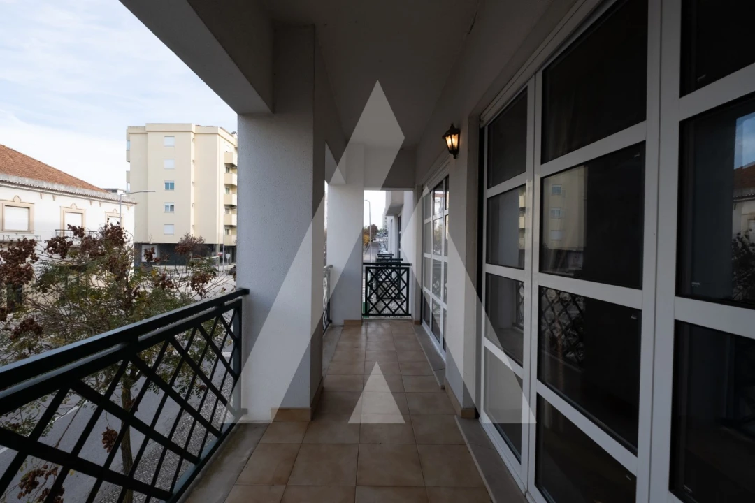 Apartamento T4 para Venda em São João Baptista e Santa Maria dos Olivais Foto 32