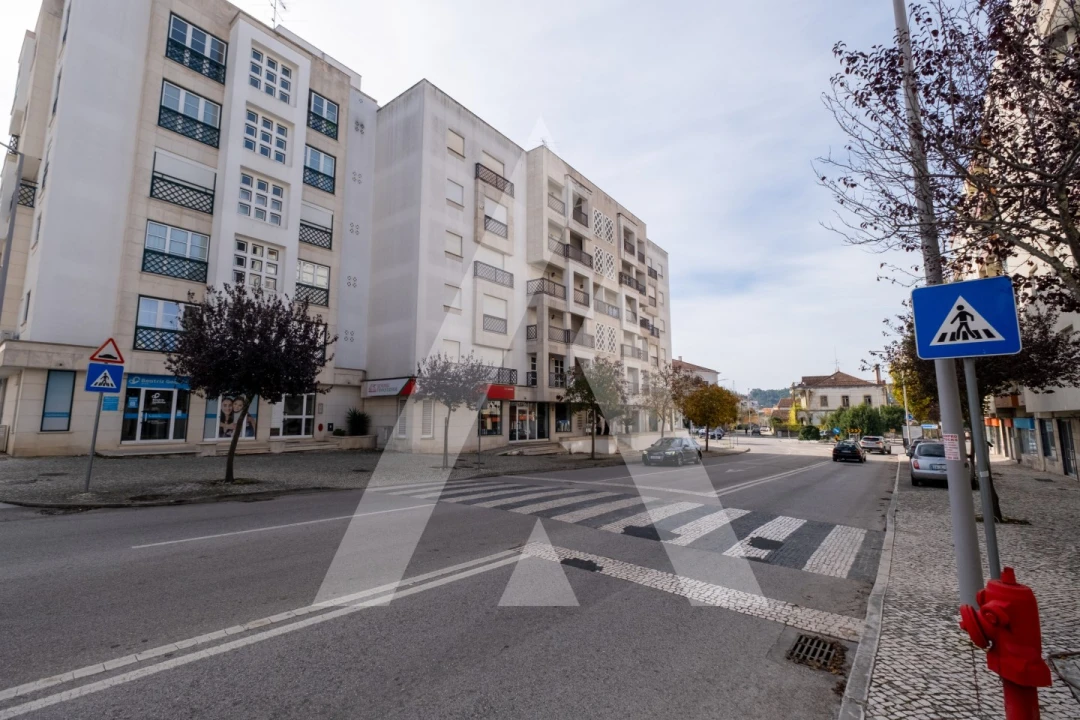 Apartamento T4 para Venda em São João Baptista e Santa Maria dos Olivais Foto 38