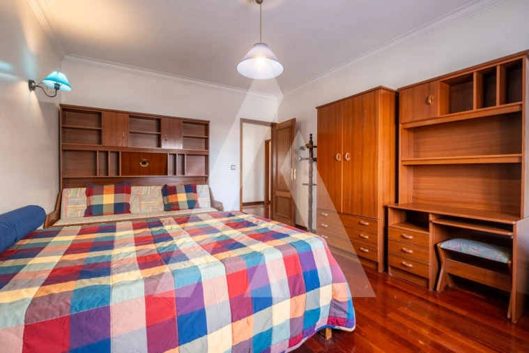 Apartamento T4 para Venda em São João Baptista e Santa Maria dos Olivais Foto 17