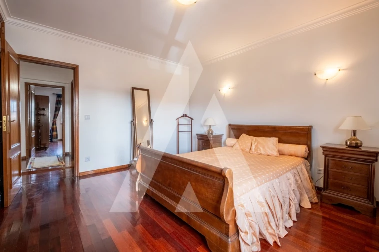 Apartamento T4 para Venda em São João Baptista e Santa Maria dos Olivais Foto 21