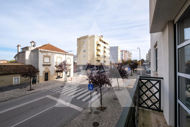 Apartamento T4 para Venda em São João Baptista e Santa Maria dos Olivais Foto 35