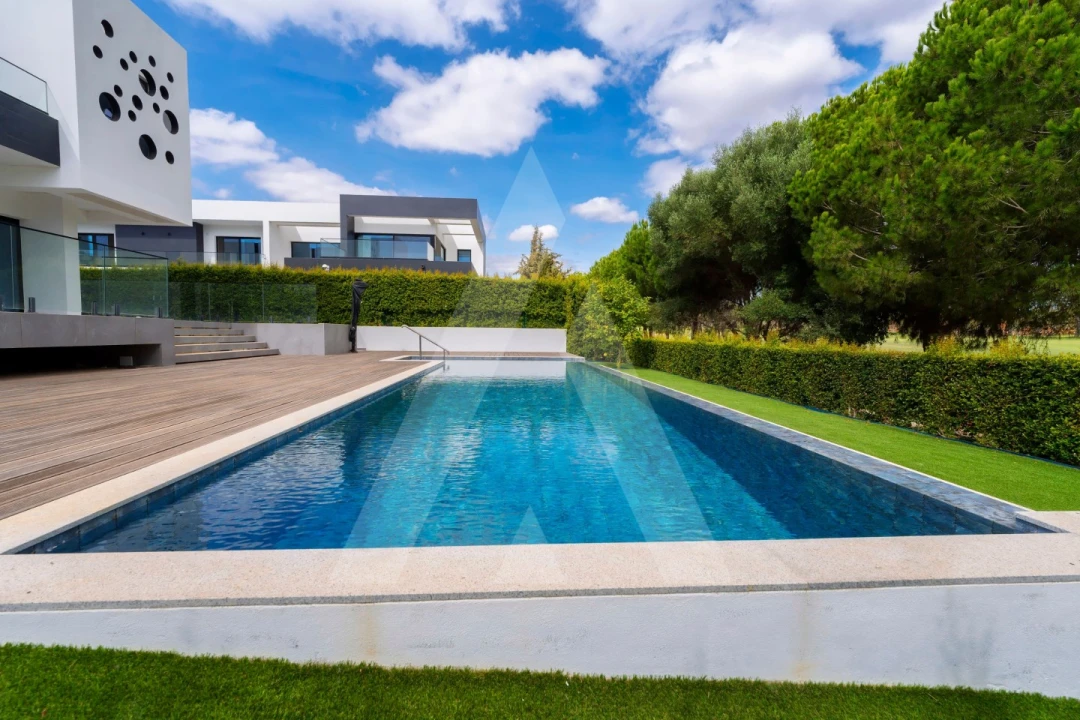 Moradia T4 para Venda em Quarteira Foto 25