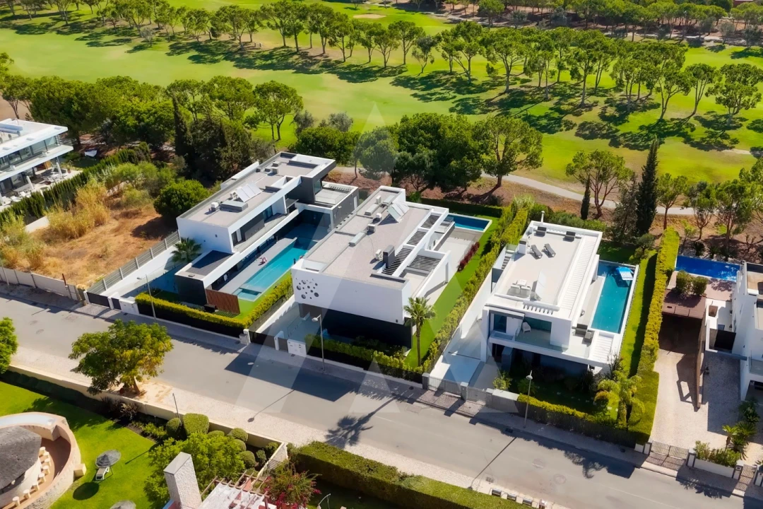 Moradia T4 para Venda em Quarteira Foto 102