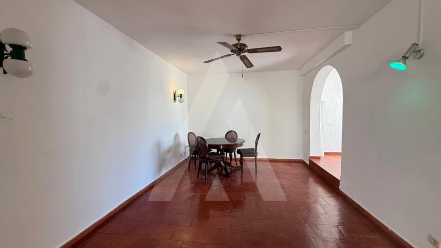Apartamento T2 para Venda em Quarteira Foto 8