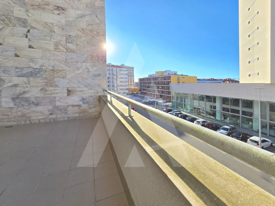 Apartamento T1 para Arrendamento em Aradas Foto 16