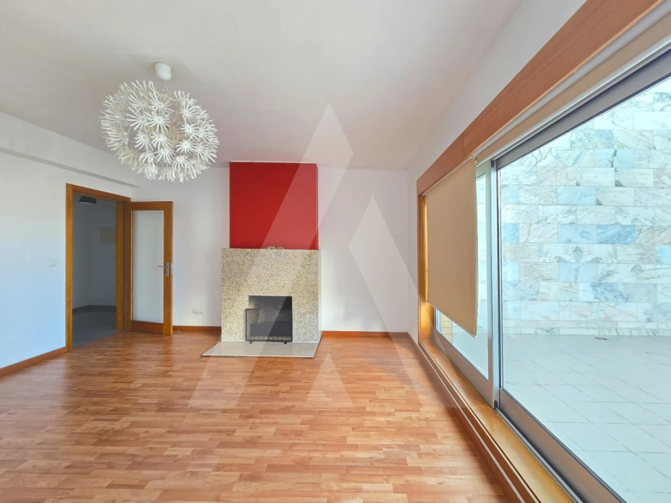 Apartamento T1 para Arrendamento em Aradas Foto 5