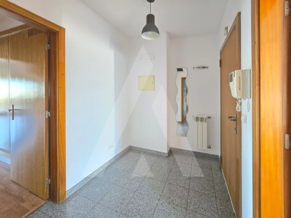 Apartamento T1 para Arrendamento em Aradas Foto 17