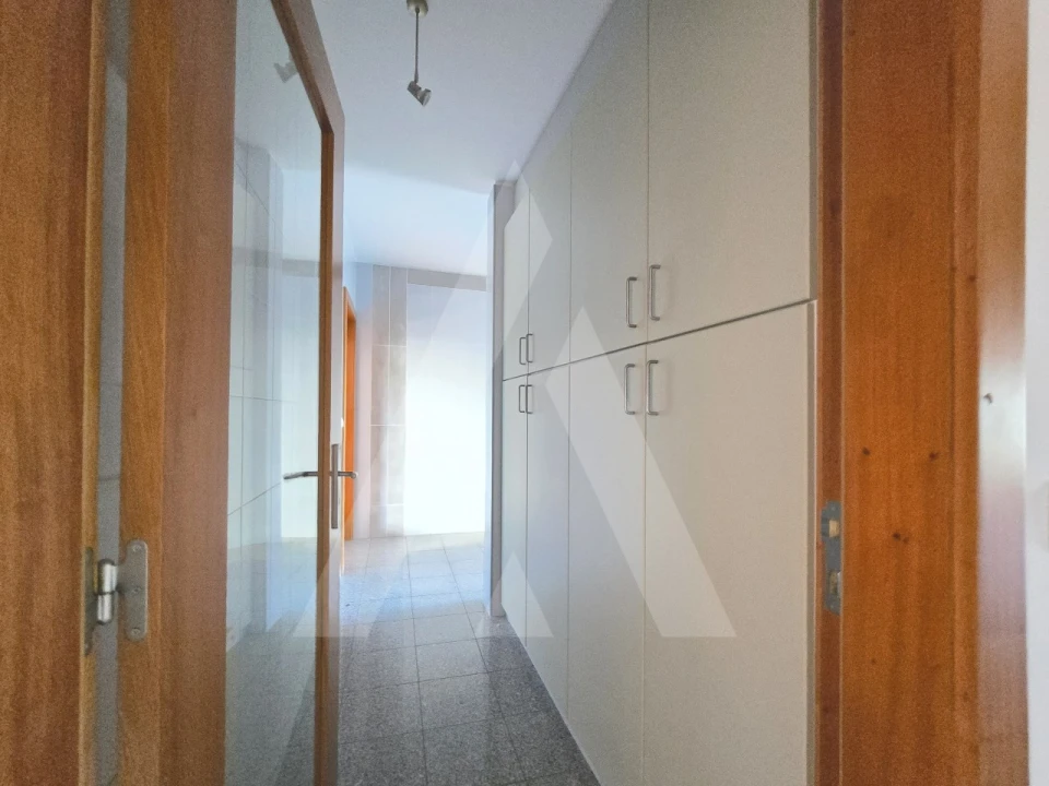 Apartamento T1 para Arrendamento em Aradas Foto 19